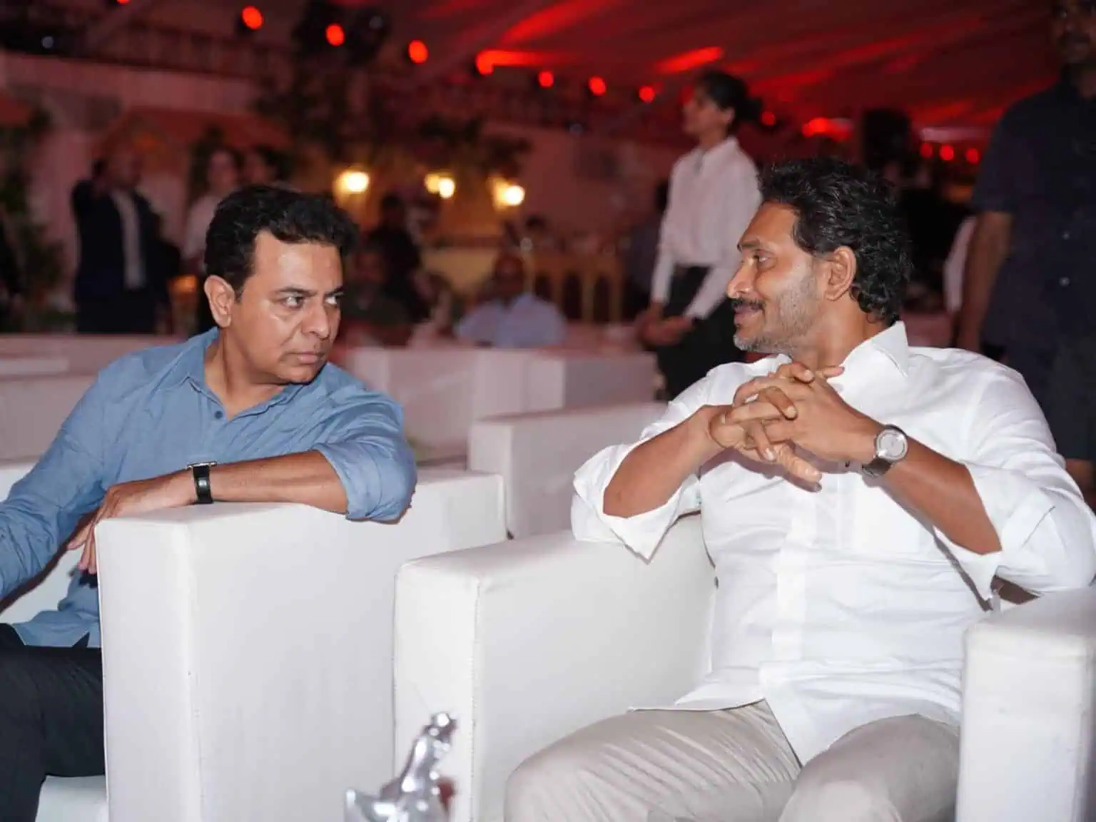 KTR Jagan Meeting Creates Buzz: Strong Political Signal in 2025