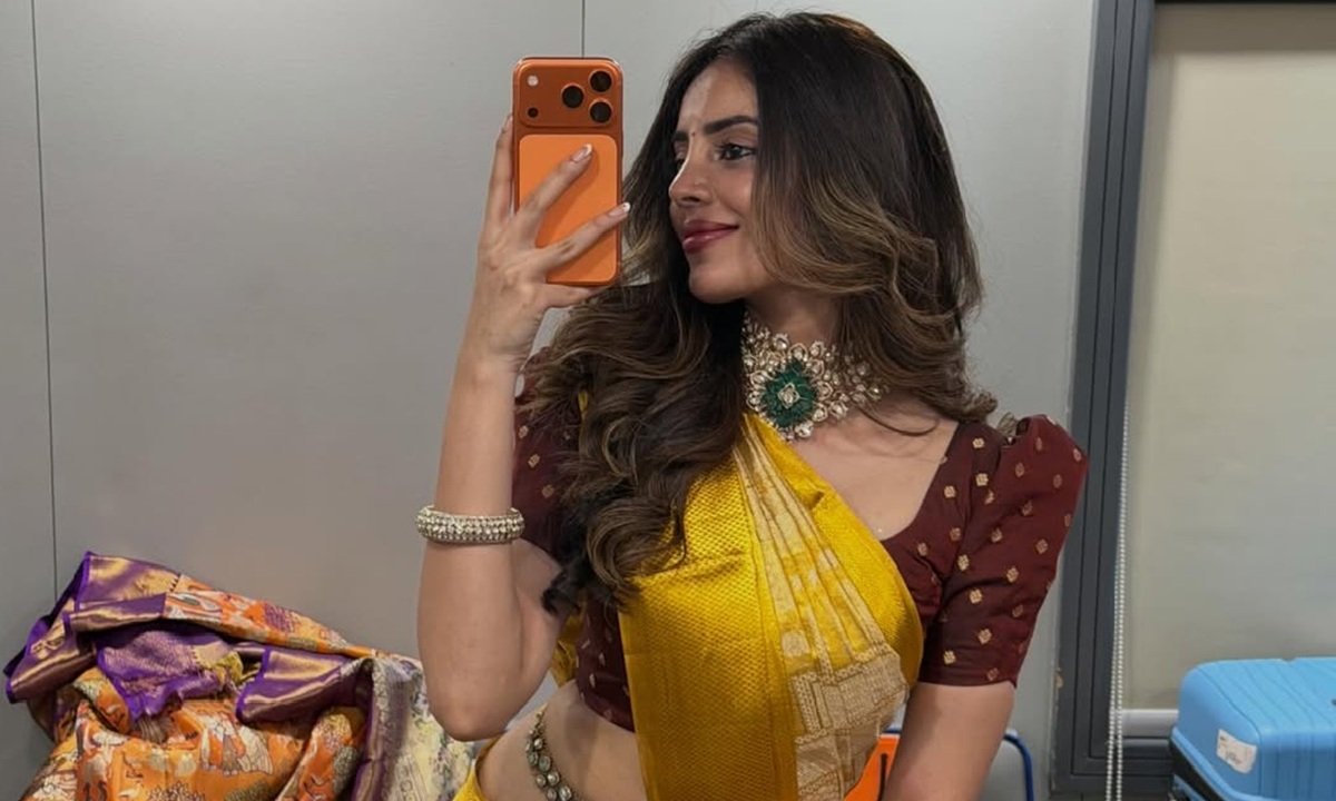 Kushitha Kallapu’s Silk Saree Photoshoot Captivates